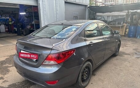 Hyundai Solaris II рестайлинг, 2013 год, 450 000 рублей, 4 фотография