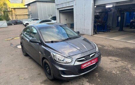 Hyundai Solaris II рестайлинг, 2013 год, 450 000 рублей, 6 фотография