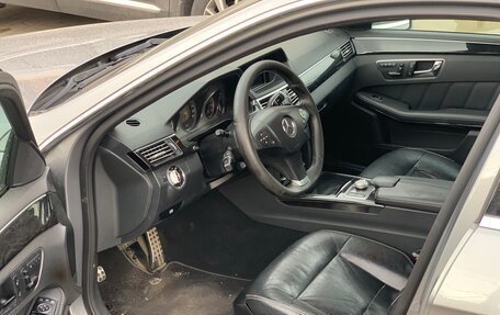 Mercedes-Benz E-Класс, 2010 год, 1 850 000 рублей, 5 фотография