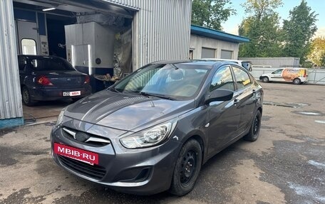 Hyundai Solaris II рестайлинг, 2013 год, 450 000 рублей, 9 фотография