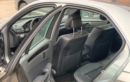Mercedes-Benz E-Класс, 2010 год, 1 850 000 рублей, 6 фотография