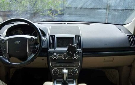 Land Rover Freelander II рестайлинг 2, 2014 год, 2 150 000 рублей, 4 фотография