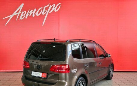 Volkswagen Touran III, 2010 год, 985 000 рублей, 5 фотография