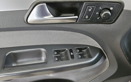 Volkswagen Touran III, 2010 год, 985 000 рублей, 17 фотография