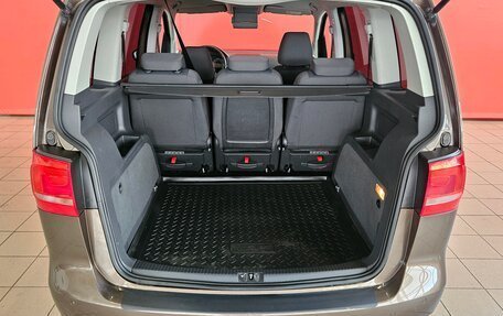 Volkswagen Touran III, 2010 год, 985 000 рублей, 18 фотография