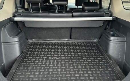 Mitsubishi Outlander III рестайлинг 3, 2015 год, 1 850 000 рублей, 12 фотография