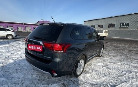 Mitsubishi Outlander III рестайлинг 3, 2015 год, 1 850 000 рублей, 21 фотография