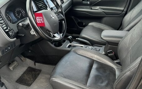 Mitsubishi Outlander III рестайлинг 3, 2015 год, 1 850 000 рублей, 15 фотография