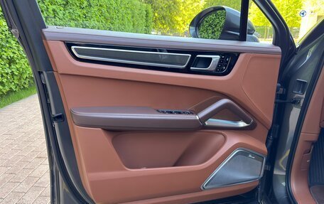 Porsche Cayenne III, 2019 год, 13 900 000 рублей, 20 фотография
