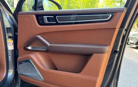 Porsche Cayenne III, 2019 год, 13 900 000 рублей, 25 фотография