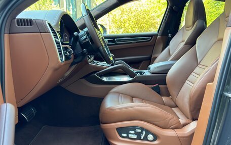 Porsche Cayenne III, 2019 год, 13 900 000 рублей, 22 фотография