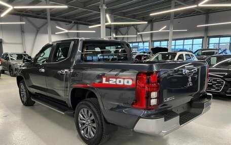 Mitsubishi L200, 2024 год, 5 350 000 рублей, 4 фотография