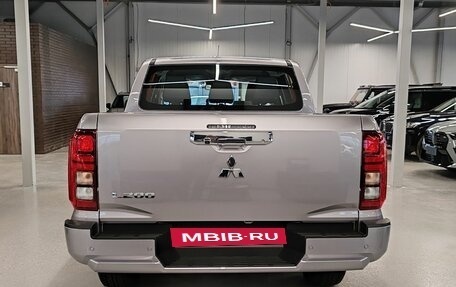 Mitsubishi L200, 2024 год, 5 350 000 рублей, 5 фотография