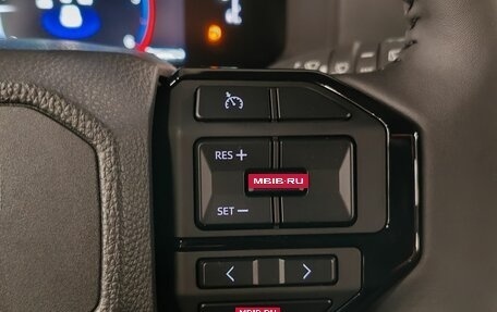 Toyota Land Cruiser Prado, 2024 год, 9 700 000 рублей, 20 фотография