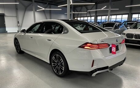 BMW 5 серия, 2024 год, 8 500 000 рублей, 4 фотография