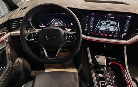 Volkswagen Touareg III, 2024 год, 13 990 000 рублей, 9 фотография