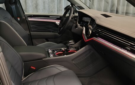 Volkswagen Touareg III, 2024 год, 13 990 000 рублей, 17 фотография