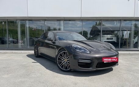 Porsche Panamera II рестайлинг, 2015 год, 4 200 000 рублей, 2 фотография