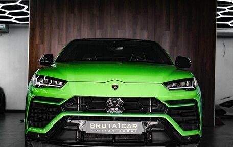 Lamborghini Urus I, 2022 год, 35 000 000 рублей, 3 фотография