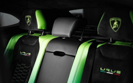 Lamborghini Urus I, 2022 год, 35 000 000 рублей, 8 фотография