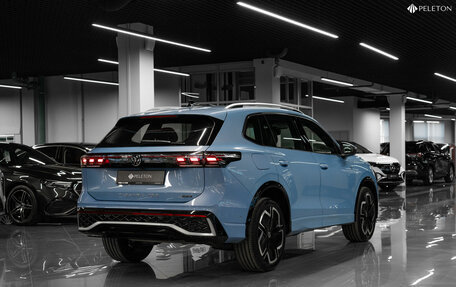 Volkswagen Tiguan II, 2024 год, 4 490 000 рублей, 5 фотография