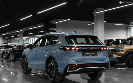 Volkswagen Tiguan II, 2024 год, 4 490 000 рублей, 4 фотография