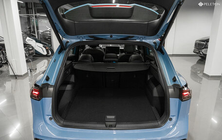 Volkswagen Tiguan II, 2024 год, 4 490 000 рублей, 7 фотография