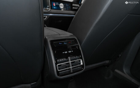 Volkswagen Tiguan II, 2024 год, 4 490 000 рублей, 18 фотография