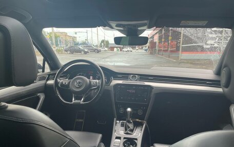 Volkswagen Passat B8 рестайлинг, 2018 год, 2 450 000 рублей, 15 фотография
