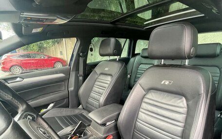 Volkswagen Passat B8 рестайлинг, 2018 год, 2 450 000 рублей, 13 фотография