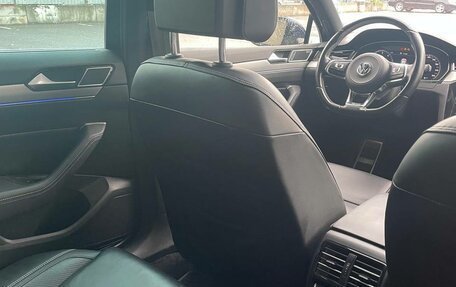 Volkswagen Passat B8 рестайлинг, 2018 год, 2 450 000 рублей, 16 фотография