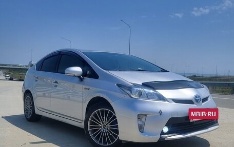 Toyota Prius, 2012 год, 950 000 рублей, 2 фотография