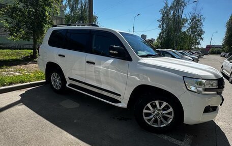 Toyota Land Cruiser 200, 2016 год, 6 650 000 рублей, 3 фотография