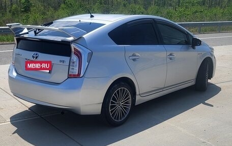 Toyota Prius, 2012 год, 950 000 рублей, 4 фотография