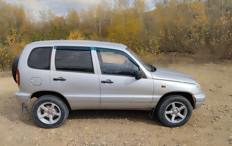 Chevrolet Niva I рестайлинг, 2003 год, 420 000 рублей, 5 фотография