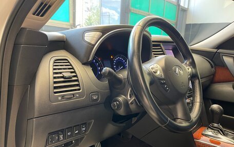 Infiniti QX70, 2013 год, 1 950 000 рублей, 9 фотография
