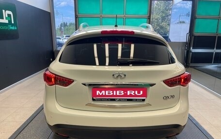 Infiniti QX70, 2013 год, 1 950 000 рублей, 5 фотография