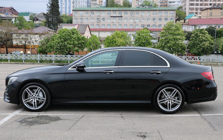 Mercedes-Benz E-Класс, 2017 год, 3 000 000 рублей, 9 фотография