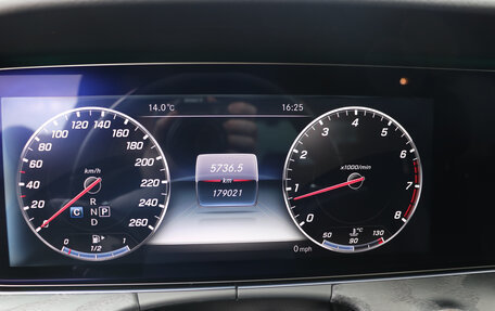 Mercedes-Benz E-Класс, 2017 год, 3 000 000 рублей, 14 фотография