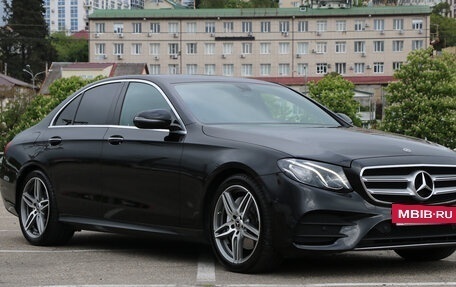 Mercedes-Benz E-Класс, 2017 год, 3 000 000 рублей, 3 фотография