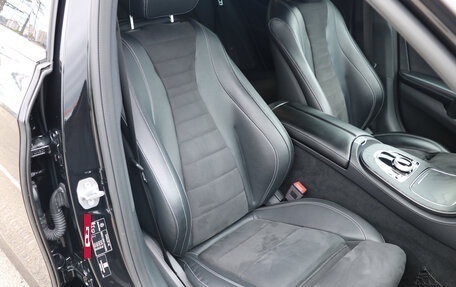 Mercedes-Benz E-Класс, 2017 год, 3 000 000 рублей, 21 фотография