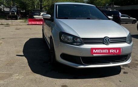 Volkswagen Polo VI (EU Market), 2014 год, 920 000 рублей, 2 фотография