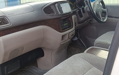 Toyota Regius, 2000 год, 850 000 рублей, 3 фотография