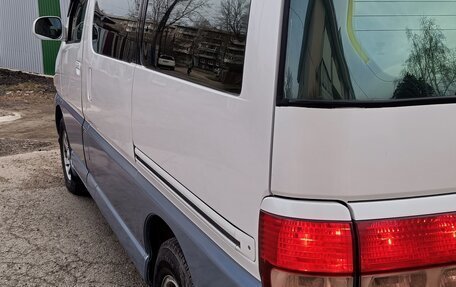 Toyota Regius, 2000 год, 850 000 рублей, 8 фотография
