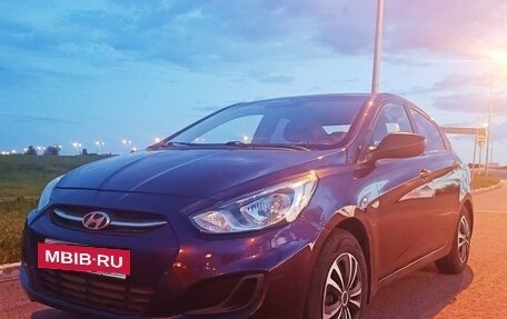 Hyundai Solaris II рестайлинг, 2011 год, 650 000 рублей, 10 фотография