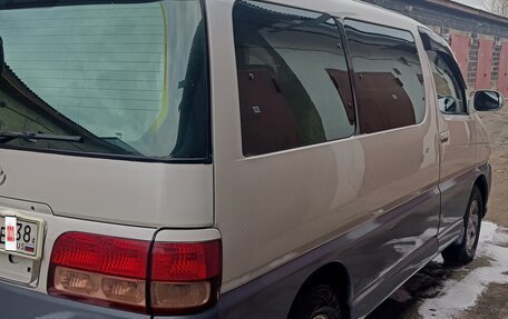 Toyota Regius, 2000 год, 850 000 рублей, 13 фотография