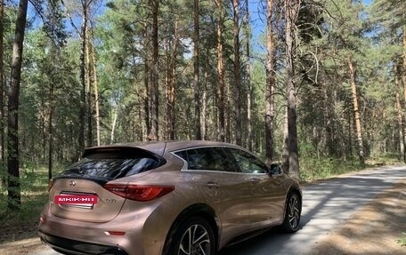 Infiniti Q30, 2017 год, 2 600 000 рублей, 3 фотография