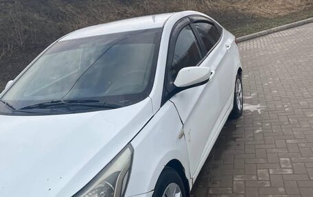 Hyundai Solaris II рестайлинг, 2016 год, 540 000 рублей, 5 фотография