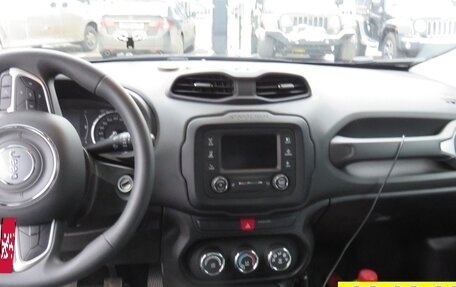 Jeep Renegade I рестайлинг, 2016 год, 1 790 000 рублей, 9 фотография