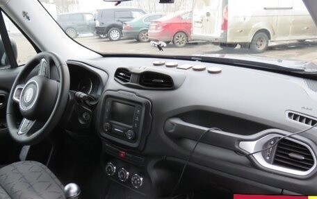 Jeep Renegade I рестайлинг, 2016 год, 1 790 000 рублей, 10 фотография